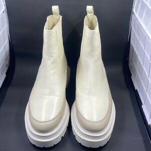 Cream women’s pull on boots